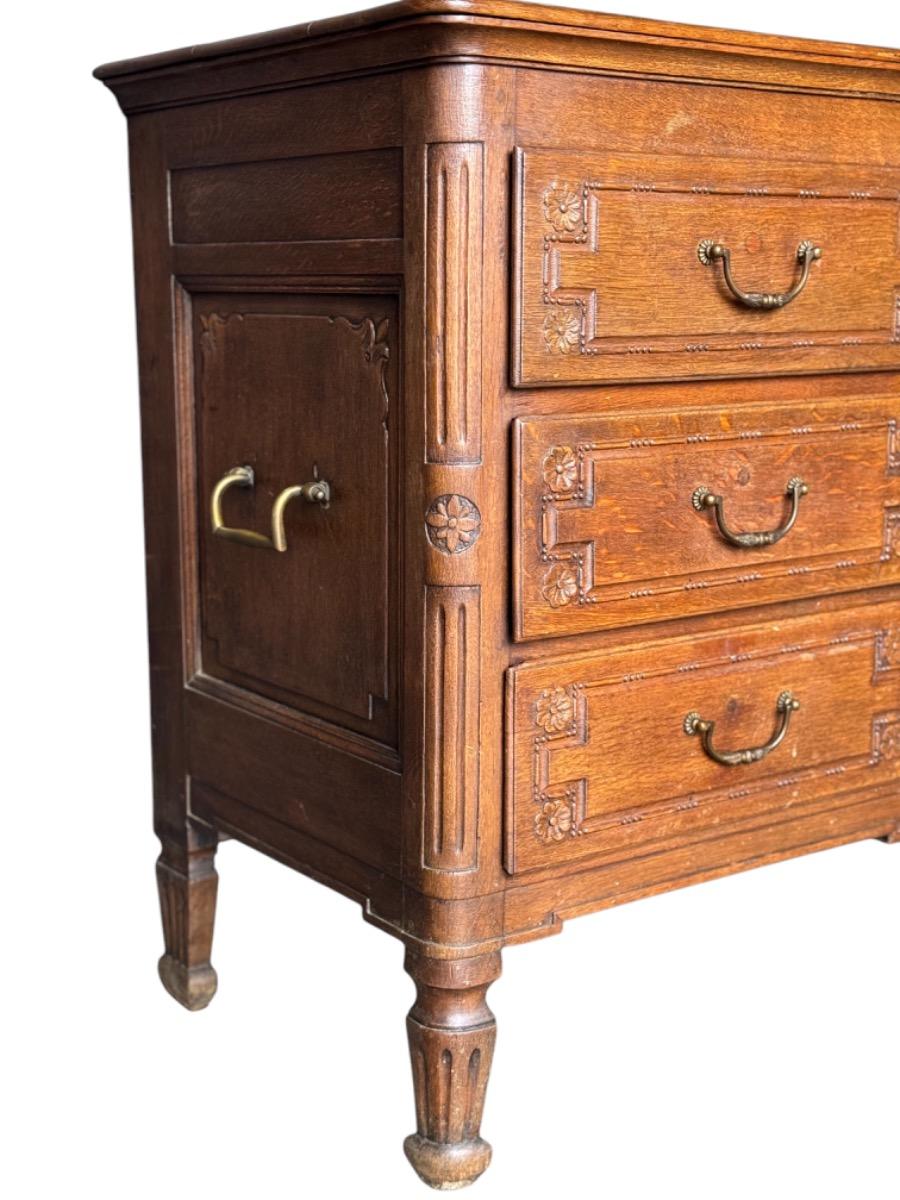 18th century chest of drawers 