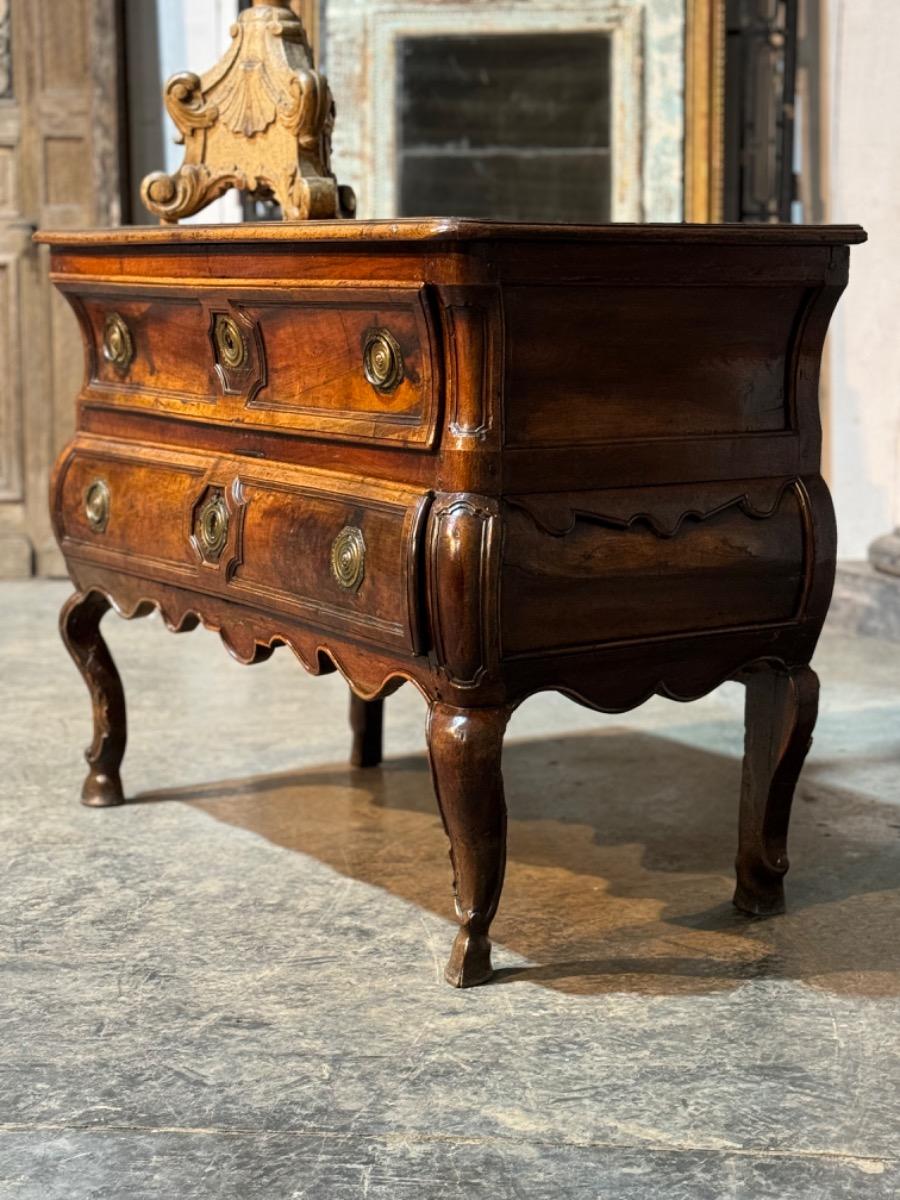 18th century chest of drawers