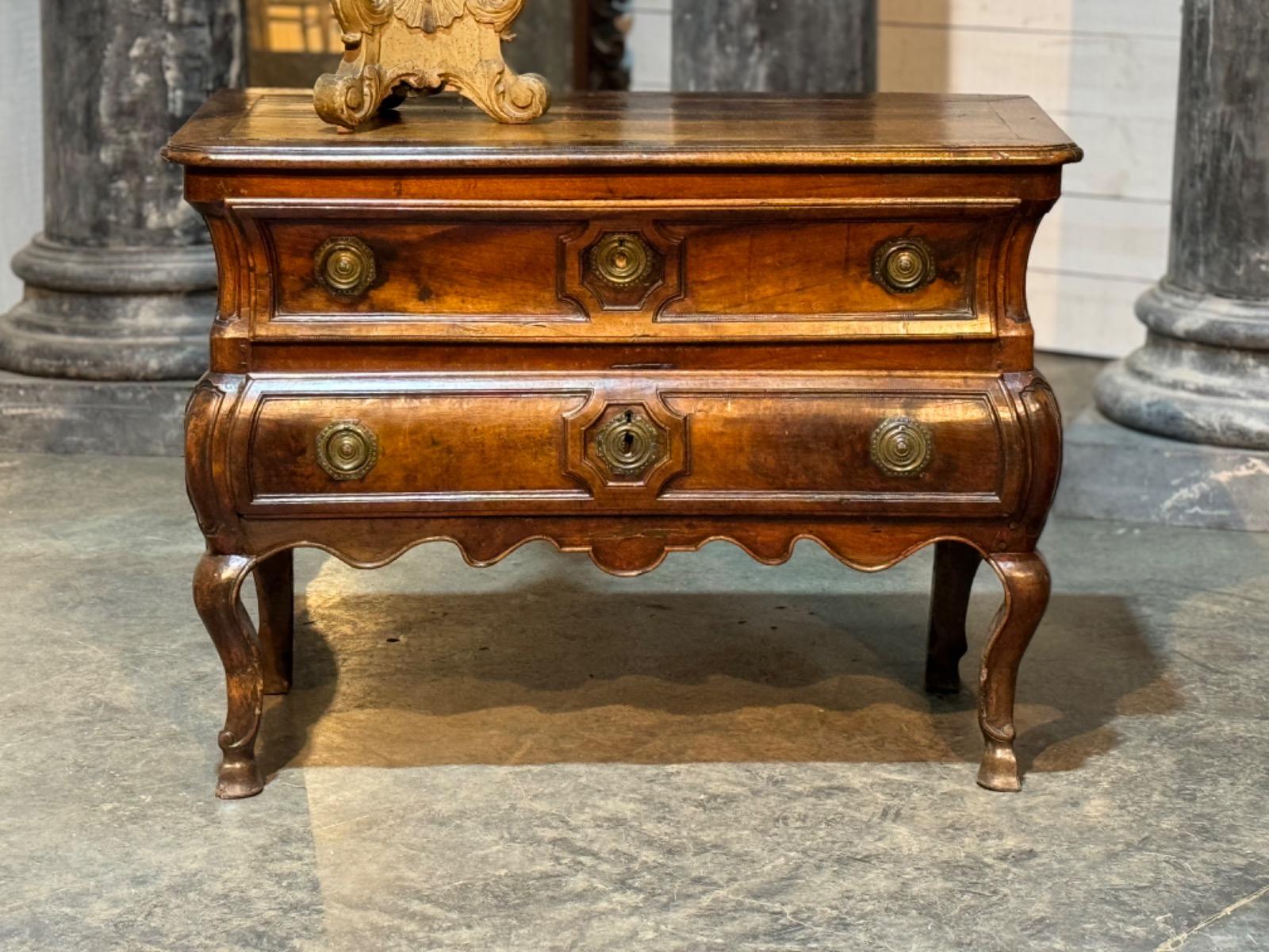 18th century chest of drawers