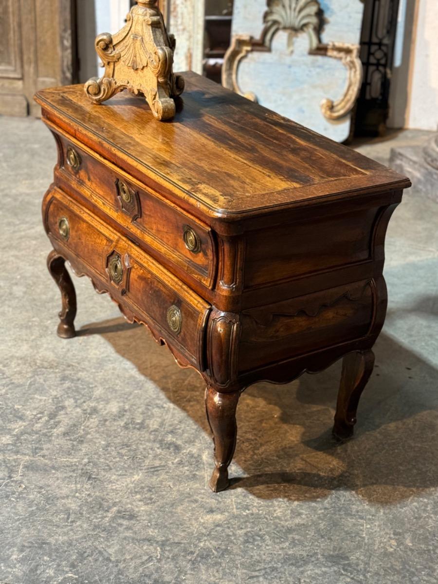 18th century chest of drawers