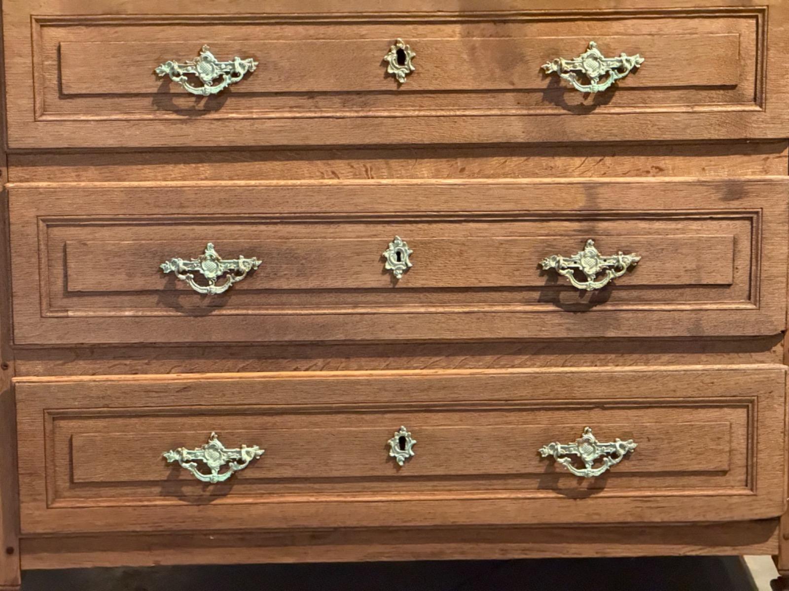 19th century oak chest of drawers 