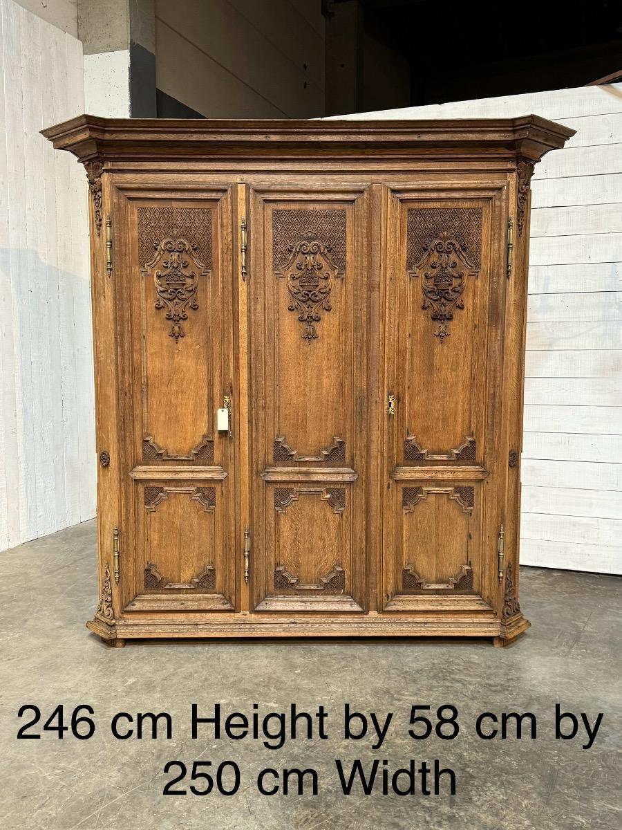 Antique 3 doors armoire 