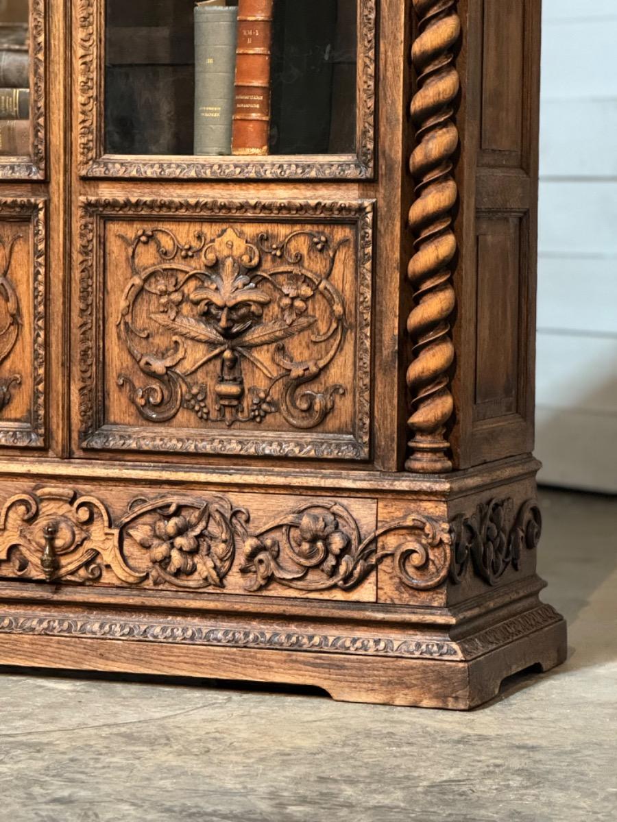 Antique bookcase in oak