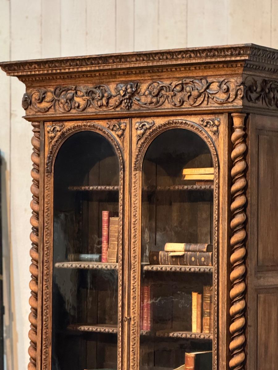 Antique bookcase in oak