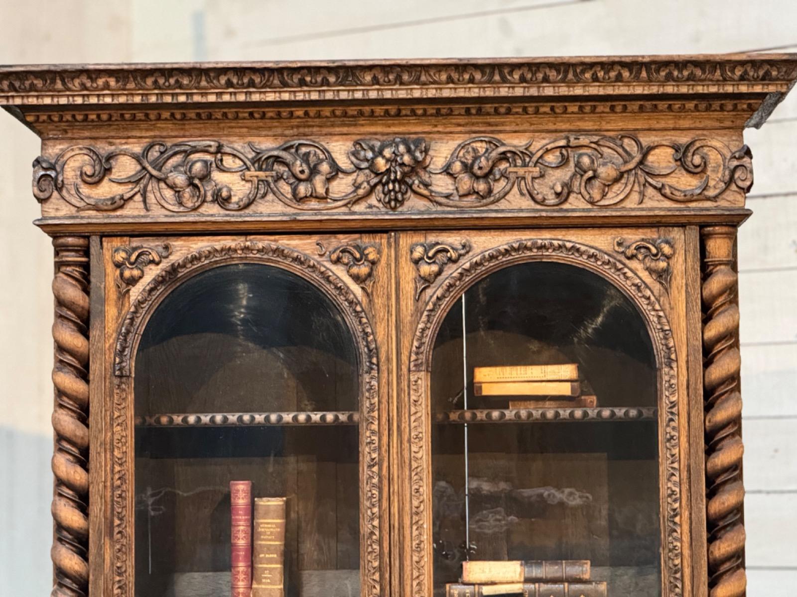 Antique bookcase in oak