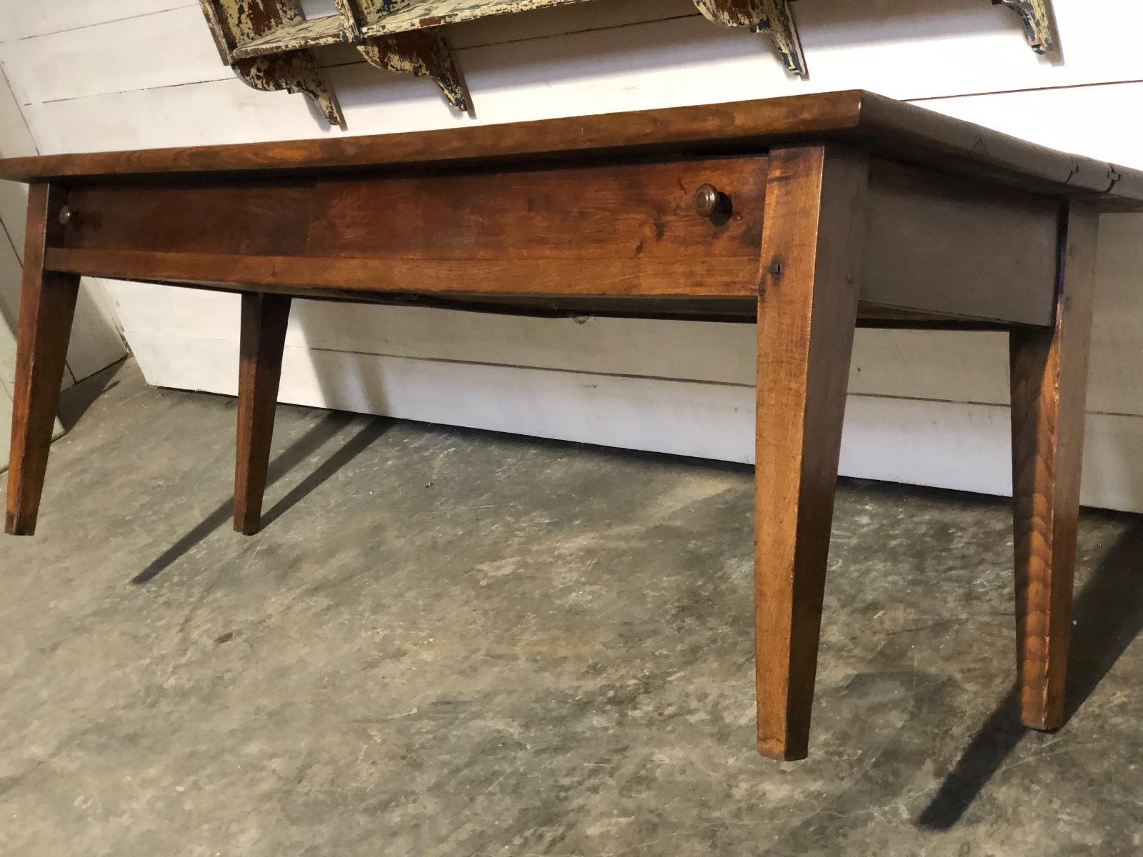 Antique farmhouse table - Tables - Items by category - European 