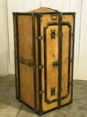 style Antique traveling luggage in leather