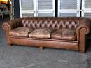 Canapé en cuir chesterfield