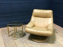 Fauteuil design en cuir des anneés 70