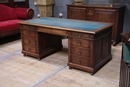 style Oak english desk, England 19 th century