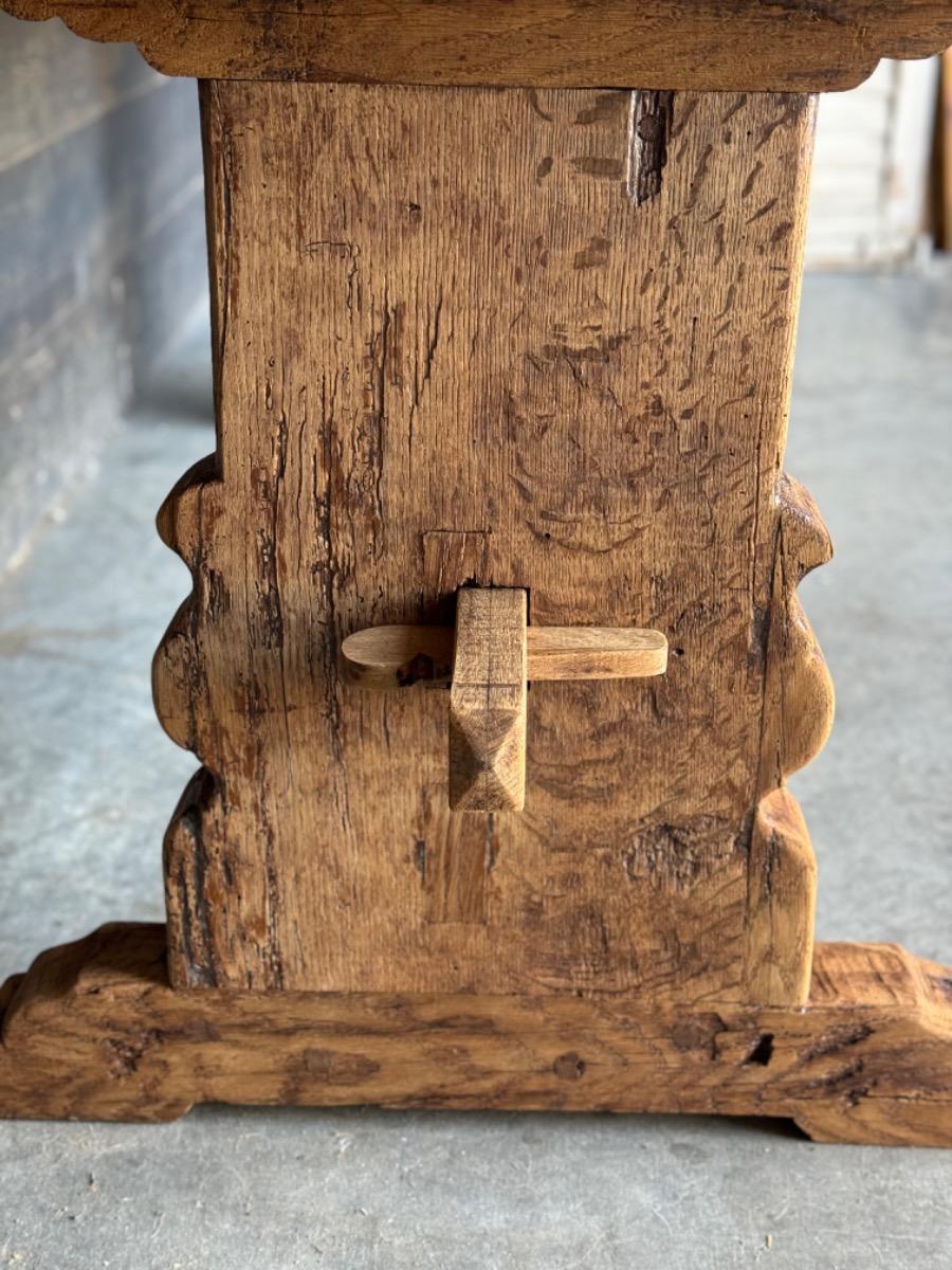 oak trestle table 