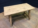 style Primitive rustic table