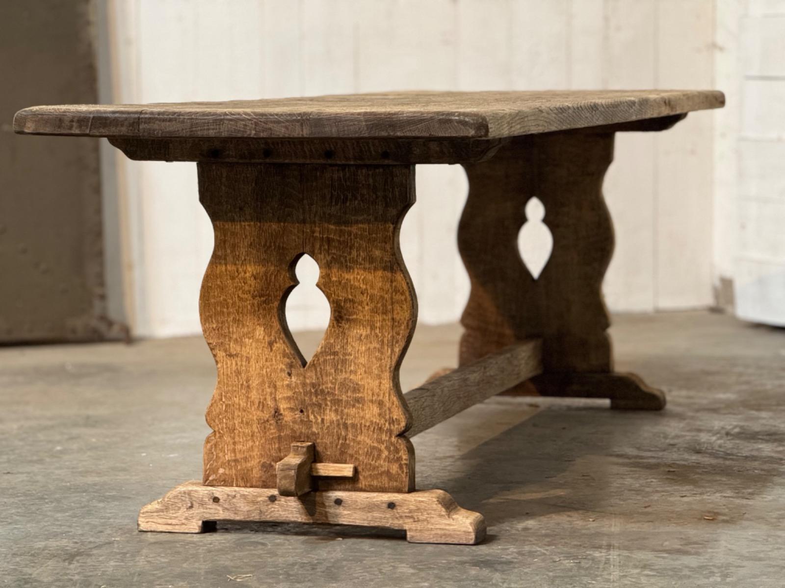 Primitive trestle table 