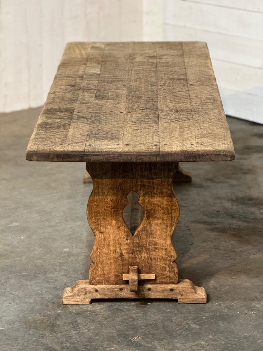 Primitive trestle table 