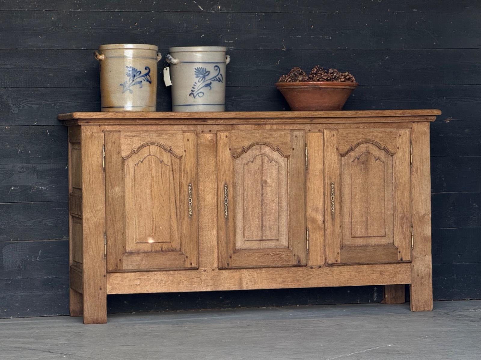 Rustic oak enfilade 