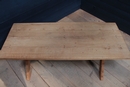 Table en bois décapée 20 ème siècle